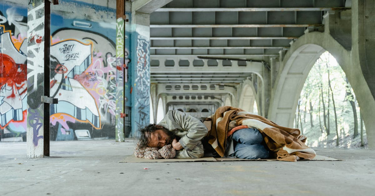 Madagascar: Personas sin hogar afrontan el invierno buscando refugio del frío