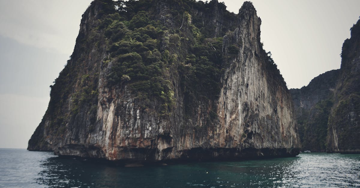 The historical context of the territorial conflict over the Scattered Islands