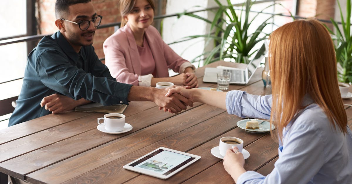 découvrez l'importance des accords stratégiques dans le monde des affaires. cette analyse approfondie explore comment ces ententes renforcent les collaborations, optimisent les ressources et propulsent la croissance des entreprises à l'échelle mondiale.