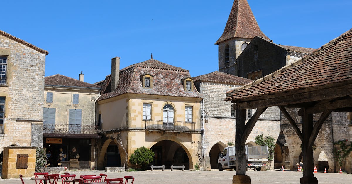 découvrez la beauté authentique de la campagne française, avec ses paysages pittoresques, ses charmants villages et son riche patrimoine rural. une escapade idéale pour les amateurs de nature et de sérénité.