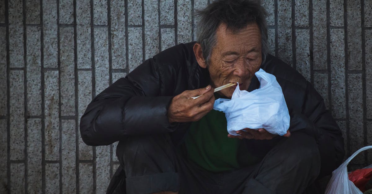sta diventando una priorità urgente per spezzare il ciclo della povertà.