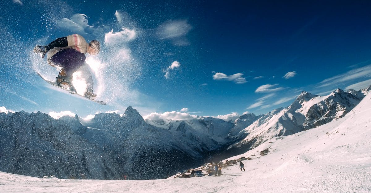 découvrez les astuces et conseils pour profiter pleinement de votre expérience de ski. que vous soyez débutant ou expert, plongez dans l'univers des pistes enneigées, des meilleures destinations et des équipements indispensables pour des vacances inoubliables à la montagne.