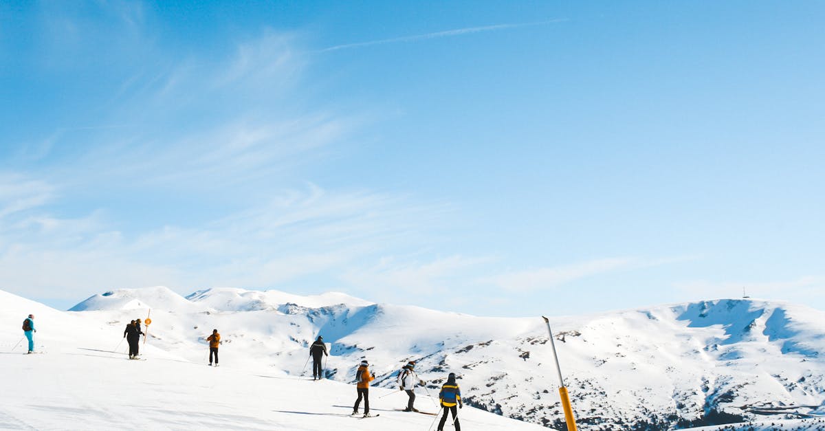découvrez le monde passionnant du ski ! que vous soyez débutant ou expert, profitez des meilleures pistes, des conseils d'experts et des astuces pour vivre des moments inoubliables sur la neige. préparez-vous à glisser sur les meilleures montagnes et à explorer les destinations de ski les plus prisées.