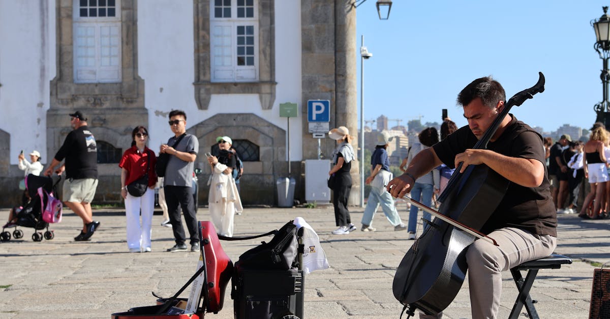 A ascensão do talento malgaxe na Intervisão: um olhar sobre o cenário artístico emergente.