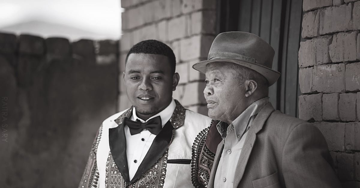 découvrez madagascar, une île aux paysages exceptionnels, une biodiversité unique et une culture riche. partez à l'aventure entre plages paradisiaques, forêts tropicales et traditions authentiques.