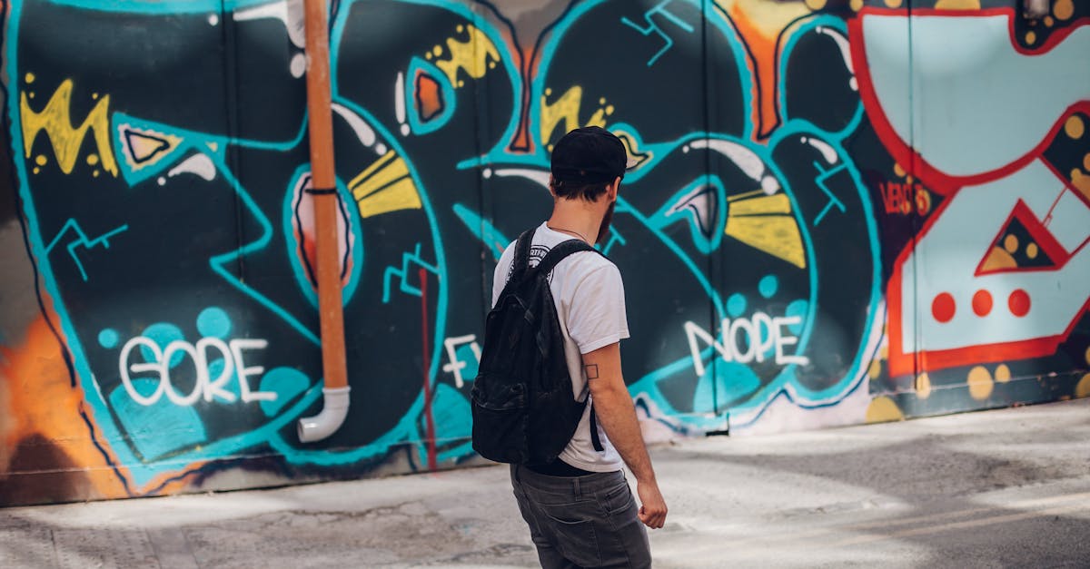 découvrez les propriétés, les utilisations et les avantages du graphite, un matériau polyvalent essentiel dans de nombreux secteurs industriels et technologiques.